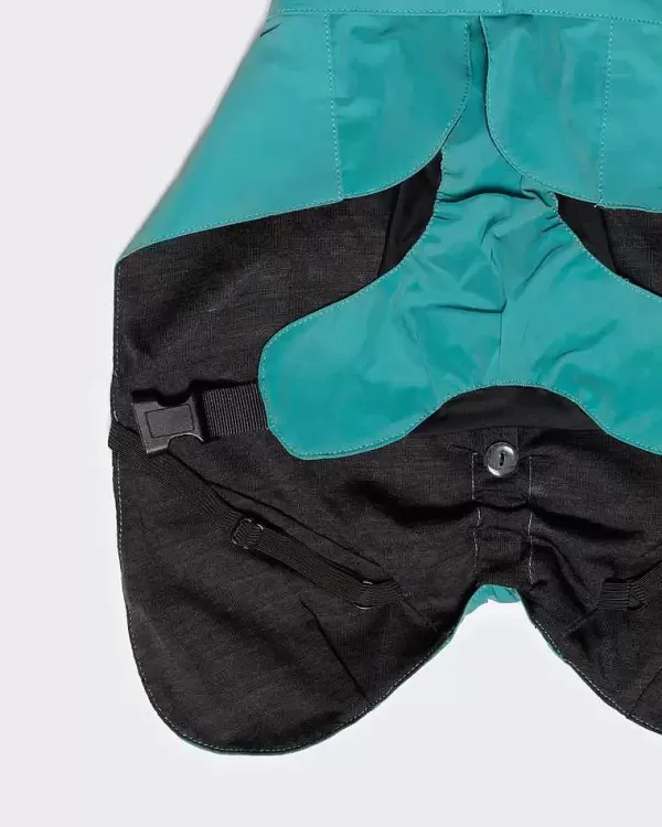 paikka_paikka_visibility_raincoat_emerald_6.webp Visibility Raincoat Emerald | Paikka Flash Sale