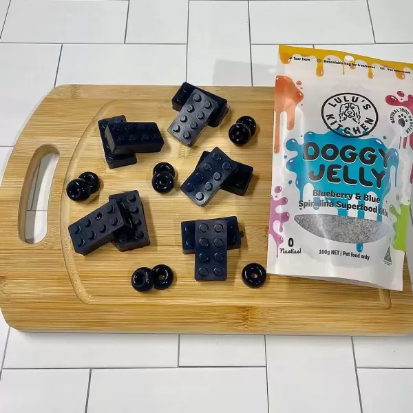 rover_pet_products_lulus_kitchen_lulus_kitchen_superfood_jelly_blueberry__blue_spirulina_2.webp Lulu'S Kitchen Superfood Jelly Blueberry & Blue Spirulina | Rover Pet Products Lulu's Kitchen Discount